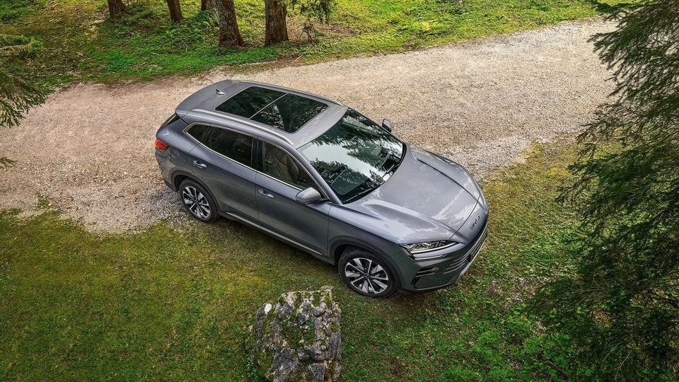 BYD SONG PLUS DM-i 360° голографиялық панорамалық көрініс