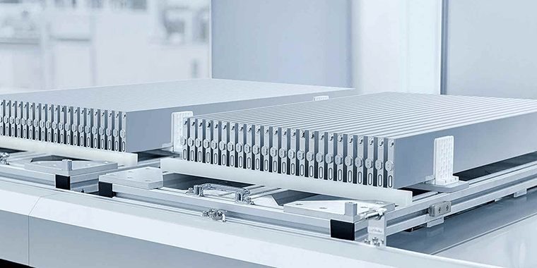 BYD YUAN UP Blade Battery батареясының жоғары қауіпсіздігі және ұзақ қызмет ету мерзімі