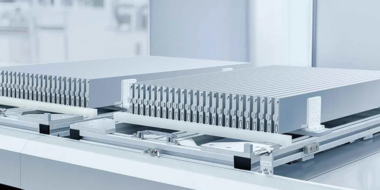 BYD SEALION 7 Высокая безопасность и длительный срок службы батареи Blade Battery